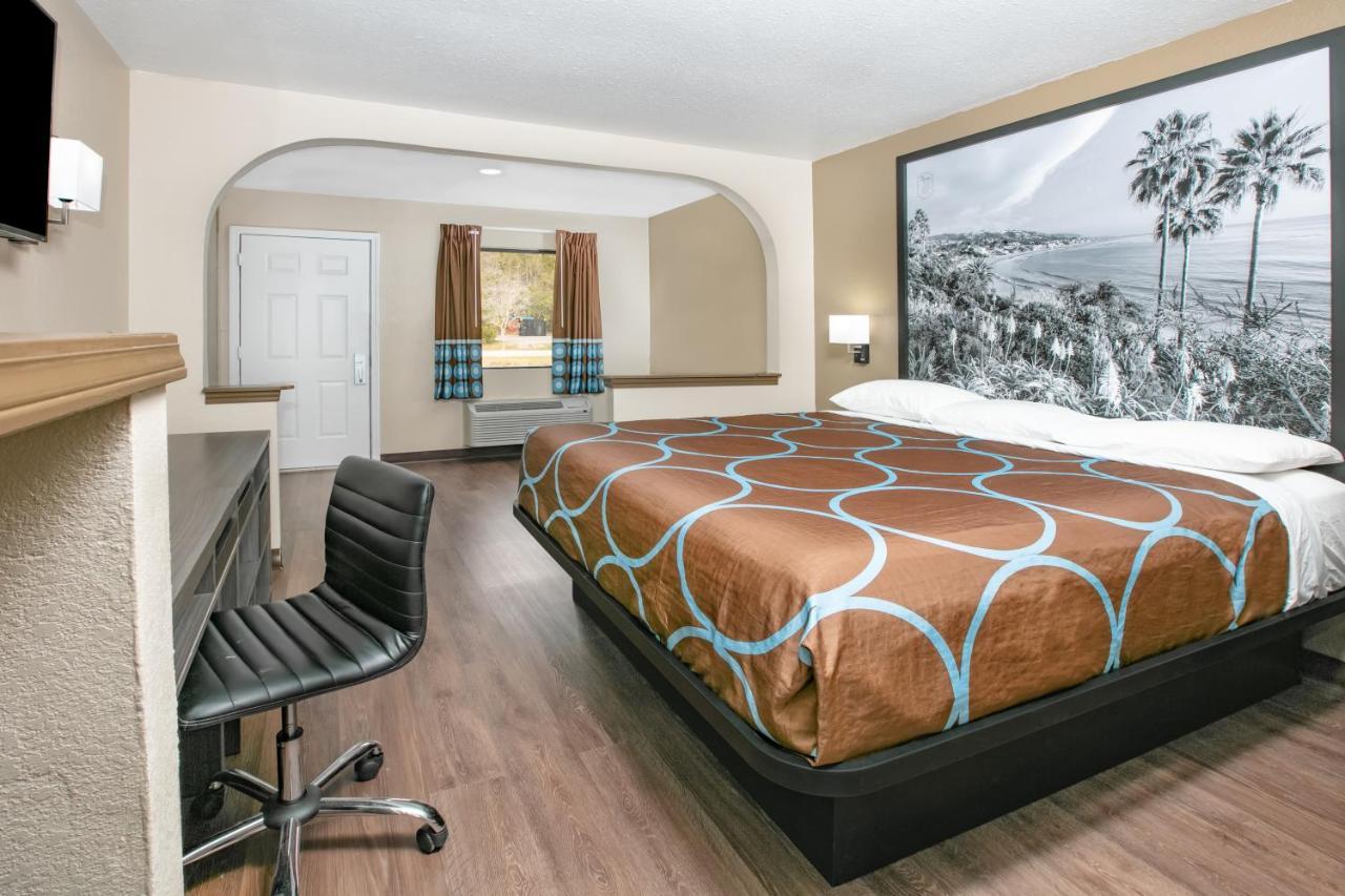 Super 8 By Wyndham Moss Point Exterior foto