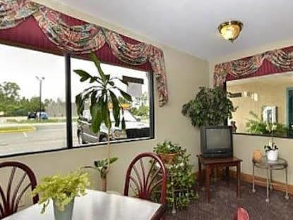 Super 8 By Wyndham Moss Point Exterior foto